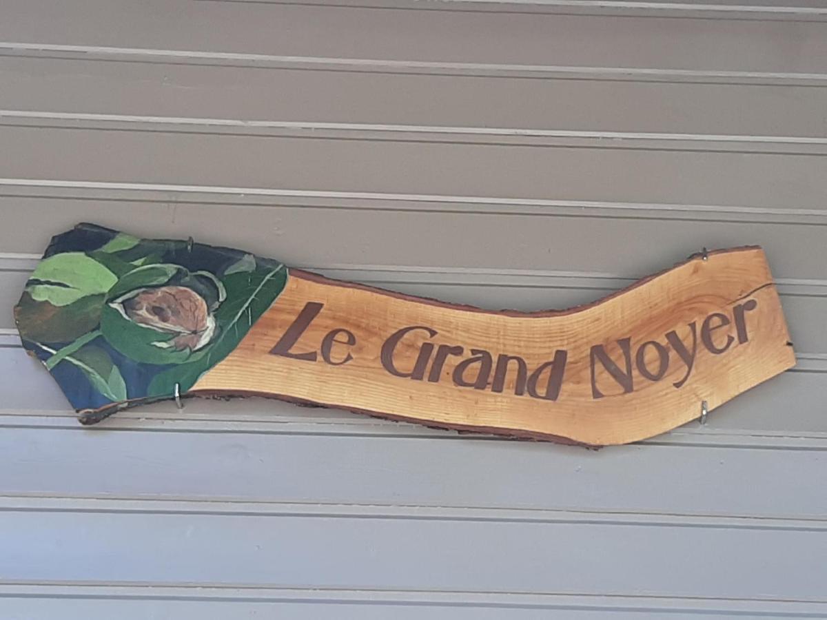 Ambronay Le Grand Noyer B&B 외부 사진